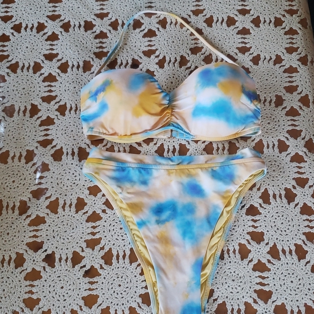 Victoria Secret tie dye blue and yellow bikini set 36C nwt